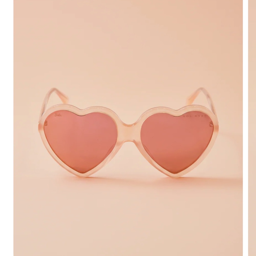 Sol Kyst Pink Heart Barbie Sunglasses - Picture 2 of 8